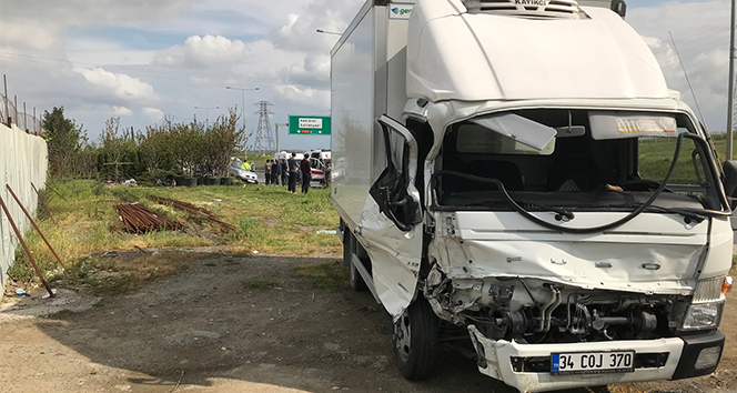 Arnavutköy'de trafik kazası: 1’i ağır 5 yaralı