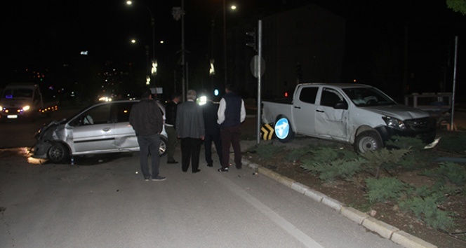 Elazığ’da trafik kazası, yaralananlar var