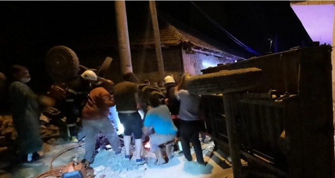 Isparta’da traktör devrildi: 1’i ağır 5 kadın yaralandı